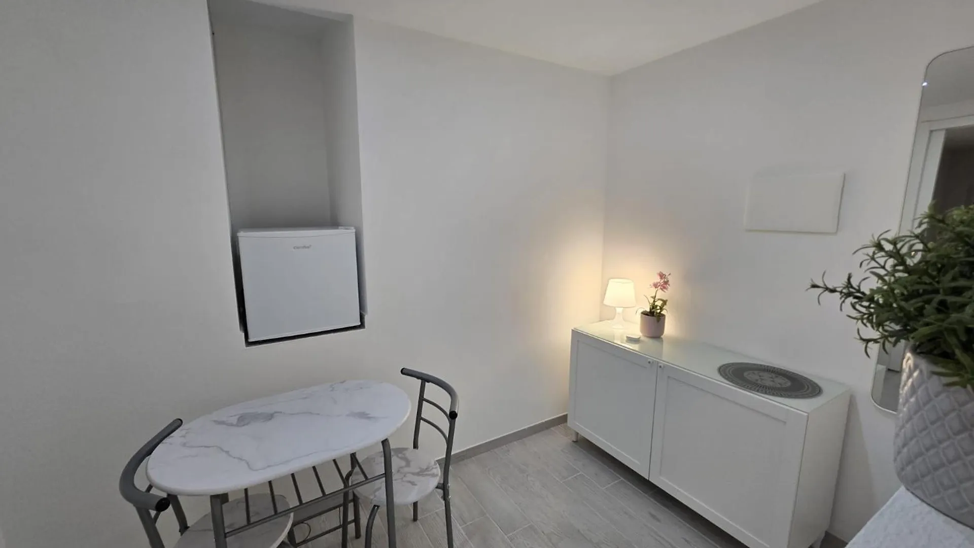 Suite Nel Centro Storico Di Cagliari Itália